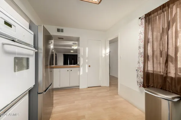 Property Slideshow image 2 of 17 | 11025 n coggins dr, Sun City, AZ, 85351