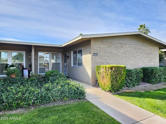 Property Slideshow image 2 of 28 | 10743 w thunderbird blvd, Sun City, AZ, 85351