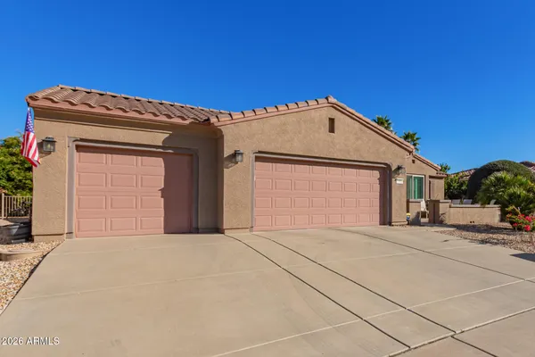 Property Slideshow image 3 of 36 | 17666 w calistoga dr, Surprise, AZ, 85387