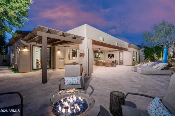 Property Slideshow image 2 of 80 | 6333 e chuparosa dr, Scottsdale, AZ, 85266