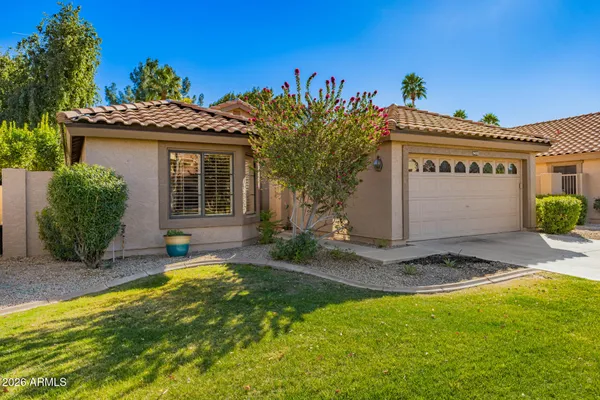 Property Slideshow image 3 of 55 | 9423 w kerry ln, Peoria, AZ, 85382