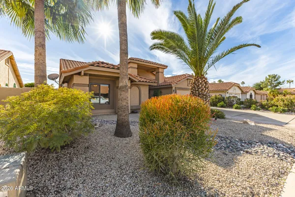Property Slideshow image 2 of 35 | 9251 w oraibi dr, Peoria, AZ, 85382