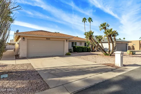 Property Slideshow image 2 of 58 | 26622 s new town dr, Sun Lakes, AZ, 85248