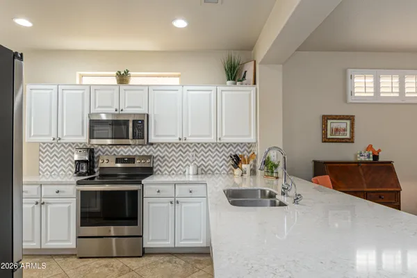 Property Slideshow image 3 of 42 | 15873 w alpine ridge dr, Surprise, AZ, 85374