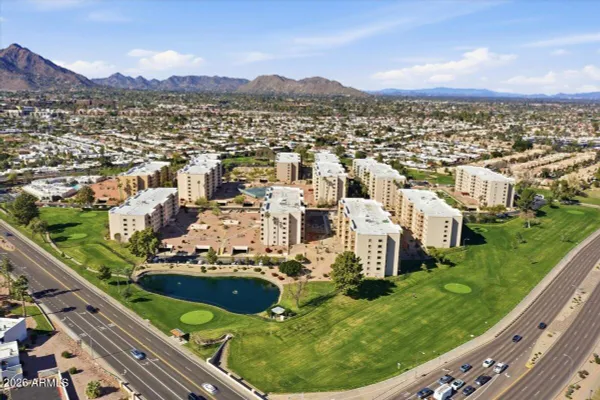 Property Slideshow image 3 of 39 | 7910 e camelback rd unit 402, Scottsdale, AZ, 85251