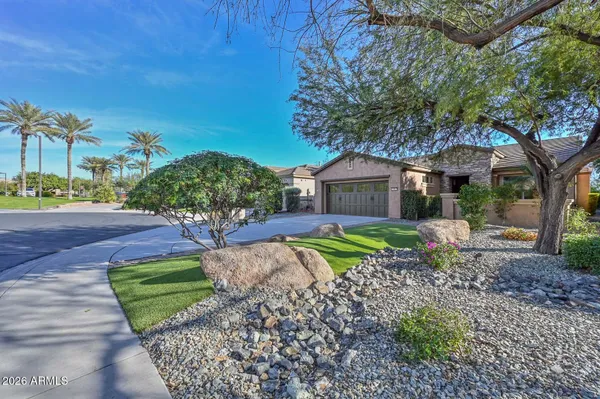 Property Slideshow image 3 of 57 | 12917 w red fox rd, Peoria, AZ, 85383