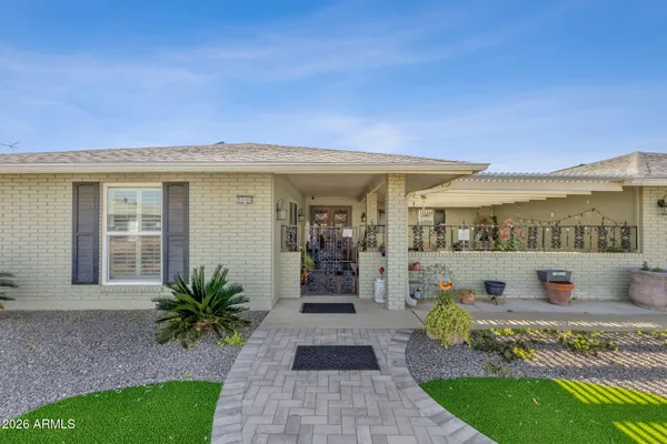 Property Slideshow image 2 of 26 | 10705 w camelot cir, Sun City, AZ, 85351