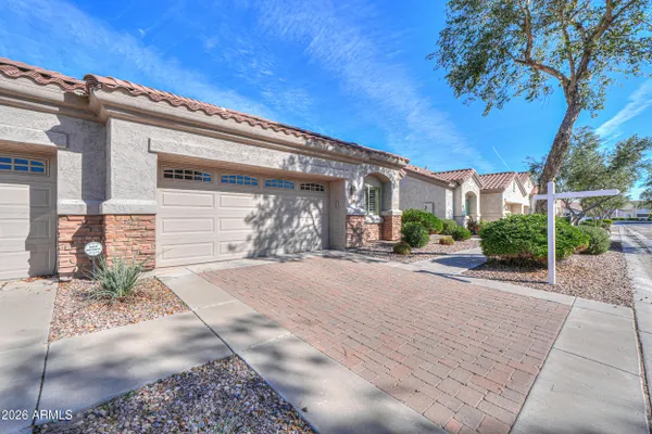 Property Slideshow image 2 of 54 | 1570 e earl dr, Casa Grande, AZ, 85122