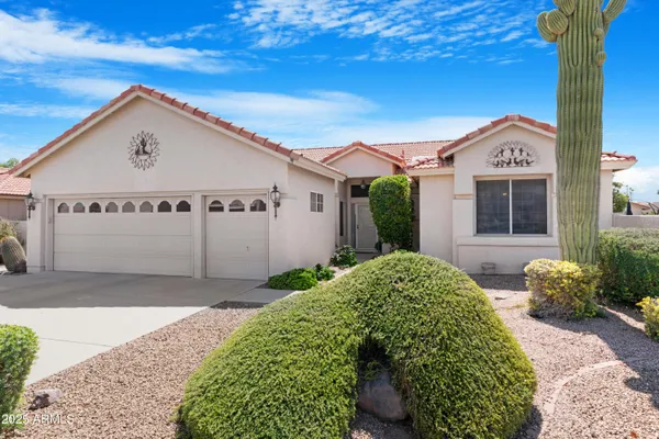 Property Slideshow image 3 of 40 | 26034 s saddletree dr, Sun Lakes, AZ, 85248