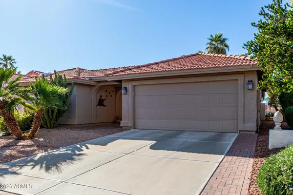 Property Slideshow image 3 of 45 | 26406 s flame tree dr, Sun Lakes, AZ, 85248