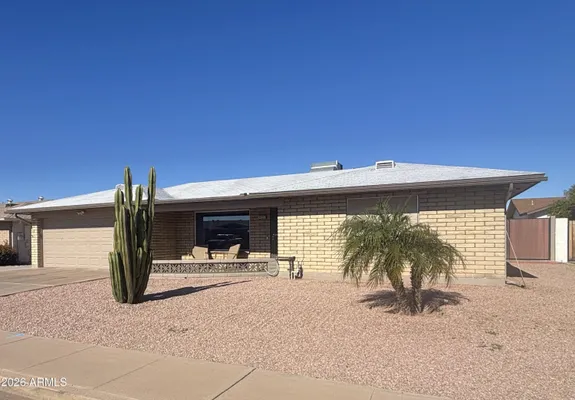 Property Slideshow image 2 of 29 | 4640 e carol ave, Mesa, AZ, 85206