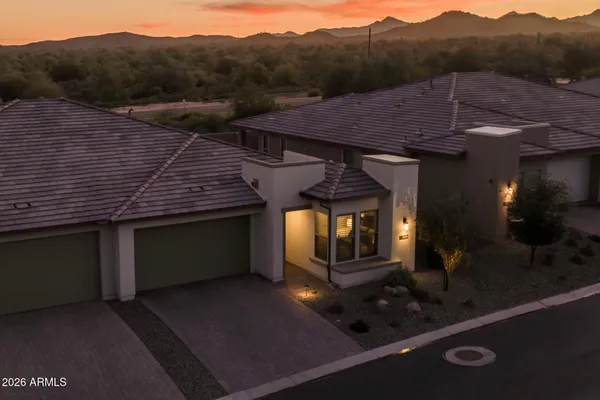 Property Slideshow image 2 of 65 | 18207 e coronado cave ct, Rio Verde, AZ, 85263