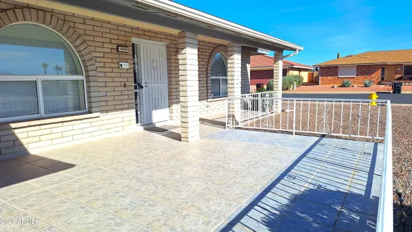 Property Slideshow image 2 of 17 | 8350 e lakeview ave, Mesa, AZ, 85209