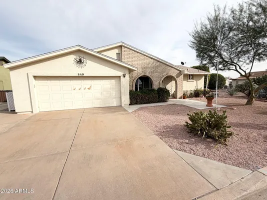 Property Slideshow image 3 of 44 | 849 s park view cir, Mesa, AZ, 85208
