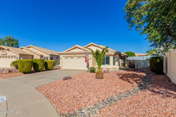 Property Slideshow image 2 of 27 | 10806 w ventana dr e unit e, Peoria, AZ, 85373
