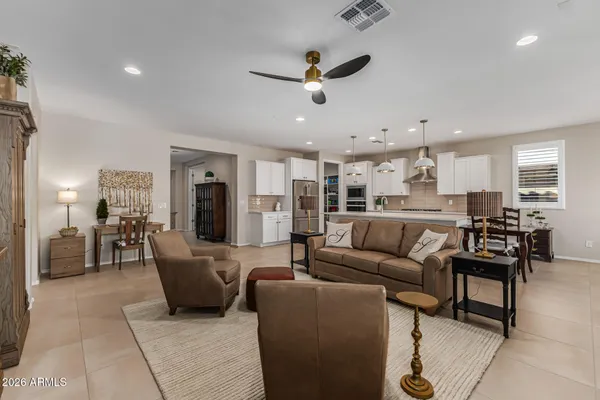 Property Slideshow image 2 of 78 | 7674 w cactus wren way, Florence, AZ, 85132