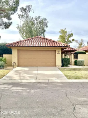 Property Slideshow image 2 of 27 | 12354 s shoshoni dr, Phoenix, AZ, 85044