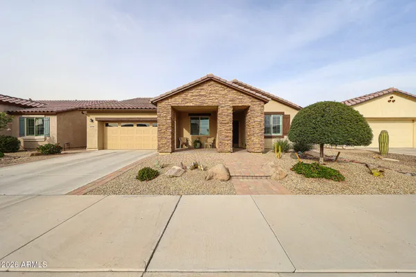 Property Slideshow image 2 of 70 | 18086 w cedarwood ln, Goodyear, AZ, 85338