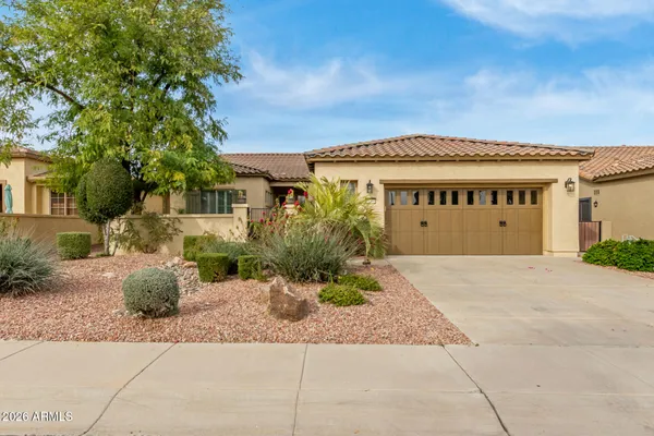 Property Slideshow image 2 of 40 | 12388 w fetlock trl, Peoria, AZ, 85383