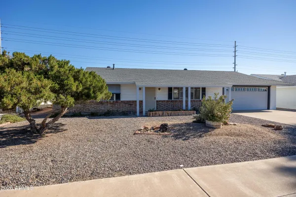 Property Slideshow image 3 of 22 | 10225 n balboa dr, Sun City, AZ, 85351