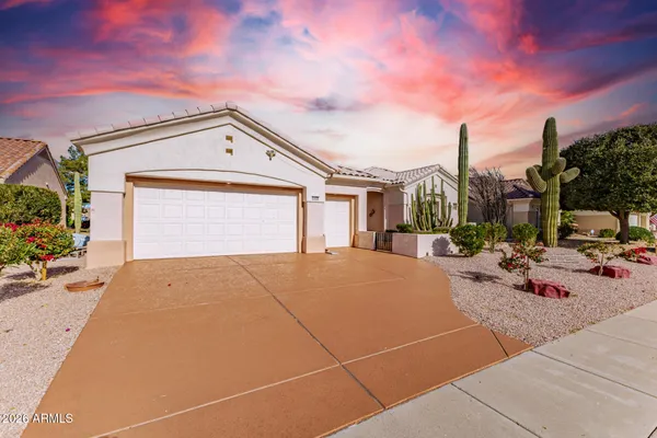 Property Slideshow image 2 of 44 | 15220 w las brizas ln, Sun City West, AZ, 85375