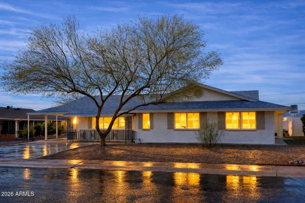 Property Slideshow image 2 of 33 | 10509 w snead dr, Sun City, AZ, 85351