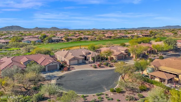 Property Slideshow image 3 of 66 | 40610 n bradon ct, Phoenix, AZ, 85086