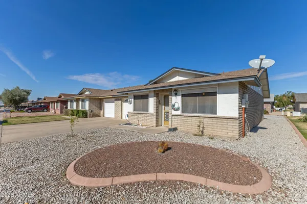 Property Slideshow image 3 of 23 | 9634 w ironwood dr b, Peoria, AZ, 85345