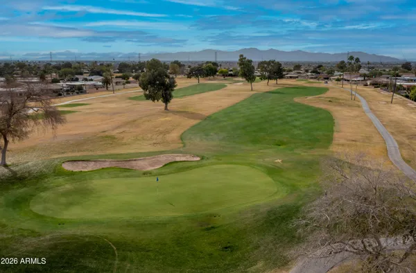 Property Slideshow image 2 of 35 | 10821 w pineaire dr, Sun City, AZ, 85351