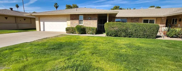 Property Slideshow image 2 of 24 | 10734 w hatcher rd, Sun City, AZ, 85351