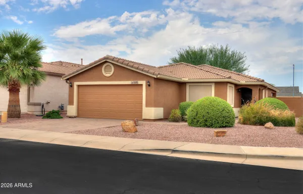 Property Slideshow image 2 of 53 | 1295 n lantana pl, Casa Grande, AZ, 85122