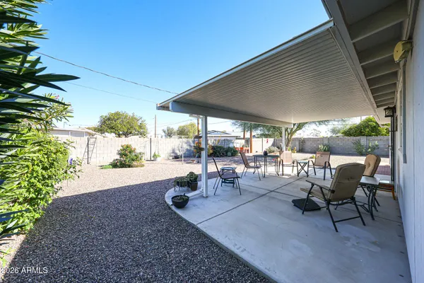 Property Slideshow image 2 of 33 | 11627 n desert hills dr, Sun City, AZ, 85351