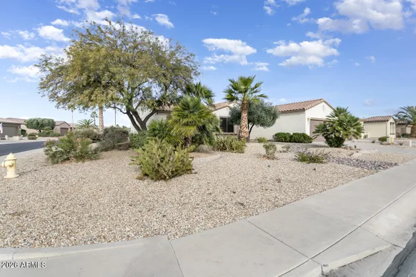 Property Slideshow image 2 of 53 | 20900 n vista trl, Surprise, AZ, 85387