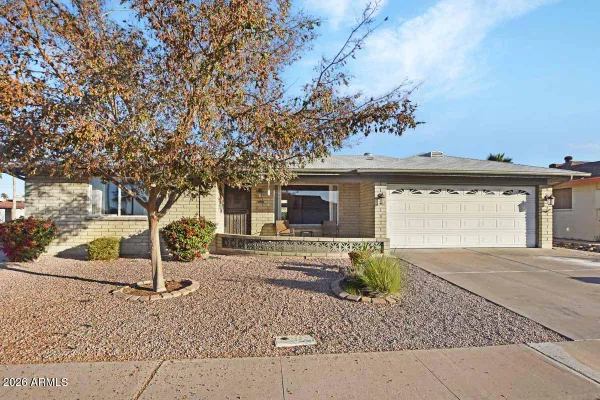Property Slideshow image 2 of 39 | 4604 e crescent ave, Mesa, AZ, 85206