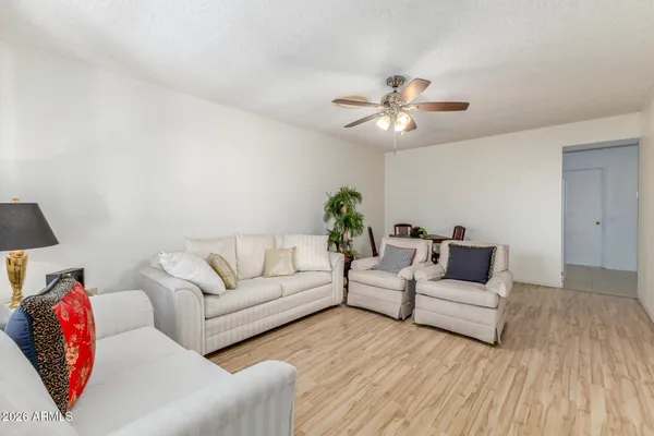 Property Slideshow image 3 of 31 | 17440 n 102nd dr, Sun City, AZ, 85373