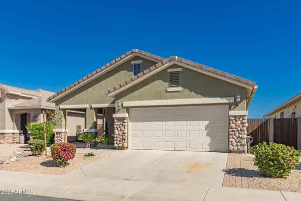 Property Slideshow image 2 of 41 | 30439 n saddlebag ln, San Tan Valley, AZ, 85143