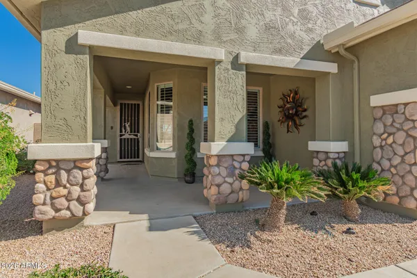 Property Slideshow image 3 of 41 | 30439 n saddlebag ln, San Tan Valley, AZ, 85143
