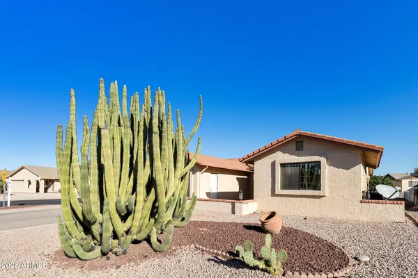 Property Slideshow image 3 of 53 | 8304 e farmdale dr, Mesa, AZ, 85208