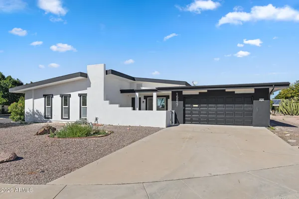 Property Slideshow image 2 of 26 | 16817 n meadow park dr, Sun City, AZ, 85351