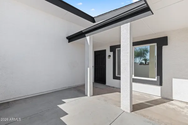 Property Slideshow image 3 of 26 | 16817 n meadow park dr, Sun City, AZ, 85351