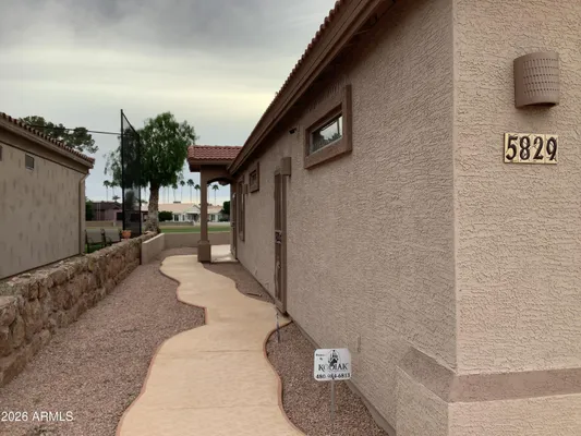 Property Slideshow image 2 of 24 | 5829 e montara pl, Mesa, AZ, 85215