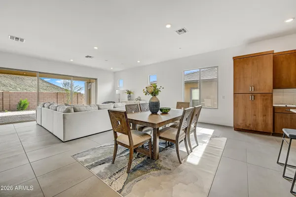 Property Slideshow image 3 of 12 | 13043 w eagle feather rd, Peoria, AZ, 85383