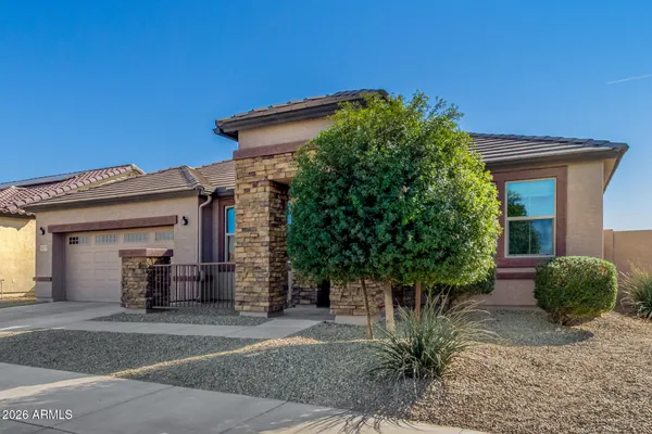 Property Slideshow image 3 of 29 | 18275 w cedarwood ln, Goodyear, AZ, 85338