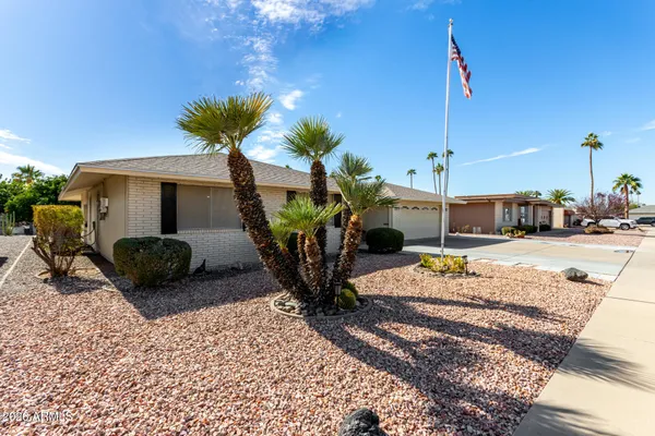 Property Slideshow image 2 of 34 | 9719 w newport dr, Sun City, AZ, 85351