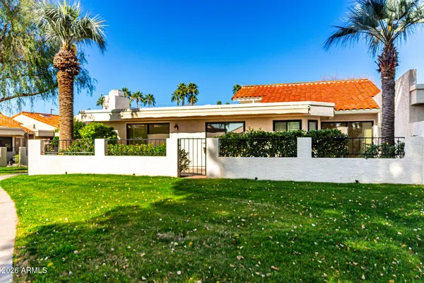 Property Slideshow image 2 of 19 | 10487 e cochise ave, Scottsdale, AZ, 85258