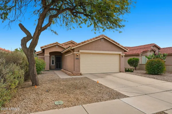 Property Slideshow image 2 of 33 | 2401 e antigua dr, Casa Grande, AZ, 85194