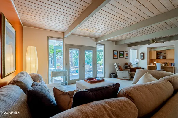 Property Slideshow image 2 of 48 | 3045 n 62nd st, Scottsdale, AZ, 85251