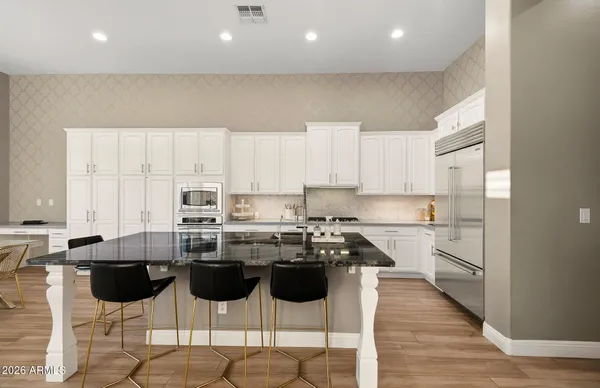 Property Slideshow image 3 of 55 | 1529 w laurel greens ct, Phoenix, AZ, 85086