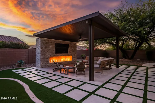 Property Slideshow image 2 of 55 | 1529 w laurel greens ct, Phoenix, AZ, 85086