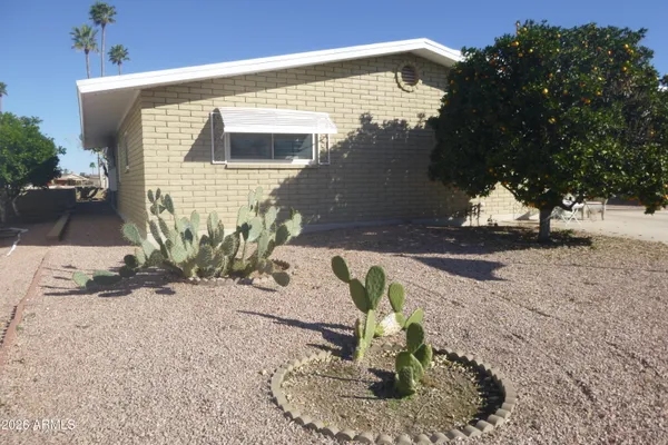 Property Slideshow image 2 of 46 | 5350 e lindstrom ln, Mesa, AZ, 85215